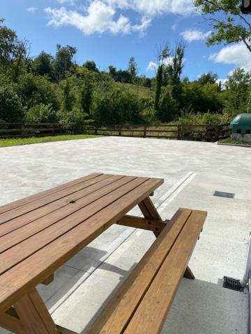 Redhills Mohill Villa Rivers Town Exterior photo